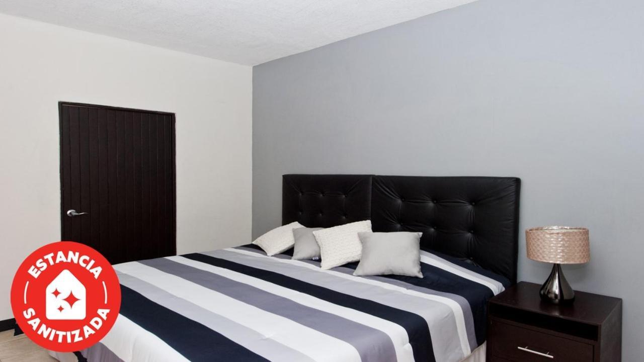 Econosuites Monterrey Kültér fotó